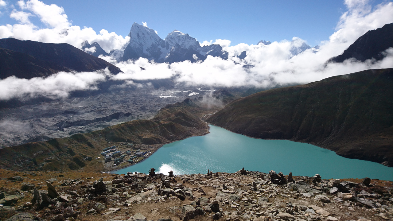 Everest Base Camp and Gokyo Lakes Trek – Day 12 – Gokyo Ri and descent