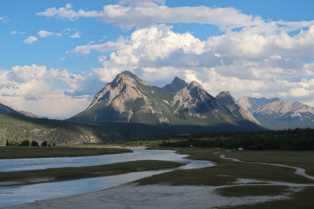 Two Jack to Abraham Lake